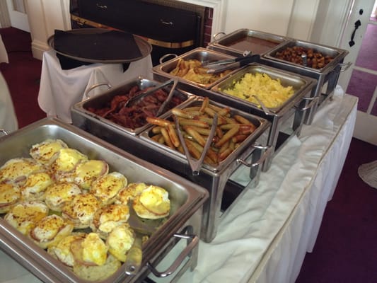 eggs benedict sausage bacon scrambled eggs baked beans sausage and eggs benedict 533x400 eggs benedict sausage bacon scrambled eggs baked beans sausage and eggs benedict 533x400