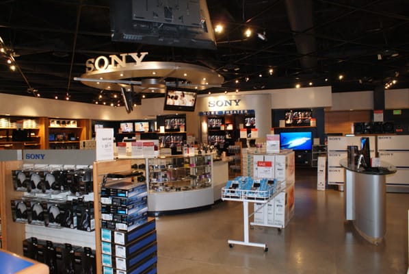 Columbia Sportswear outlet store in Destin celebrates grand