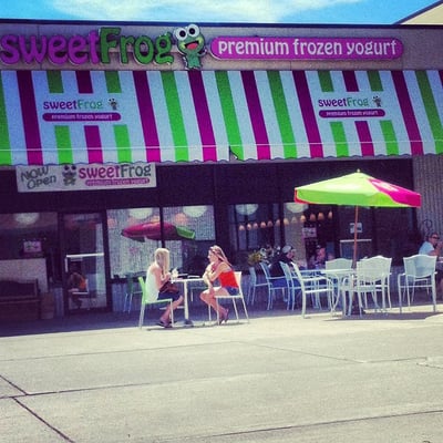 sweetfrog premium frozen yogurt sweet frog premium frozen yogurt photos yelp sweetfrog premium frozen yogurt sweet frog premium frozen yogurt photos yelp